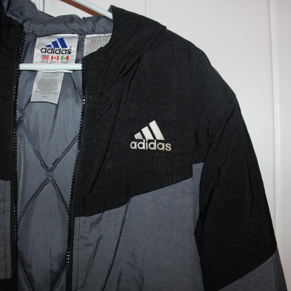 Youth medium Adidas jacket - Picture 3 of 7